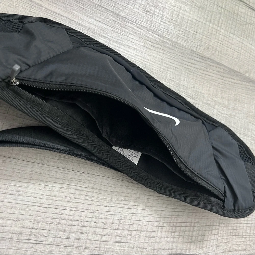NEW NIKE Challenger Running Waist Pack